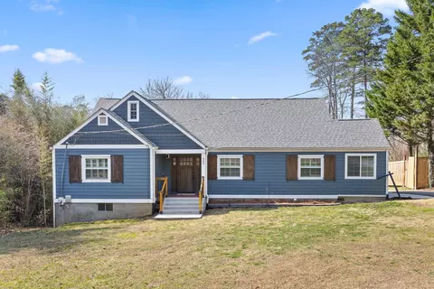 903 S Crest Rd, Chattanooga, TN 37404