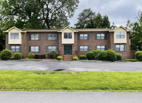 4 Whirlaway Dr, Chattanooga, TN 37421