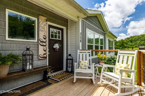 358 Webb Rd, Townsend, TN 37882 photo 2