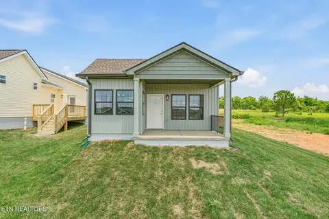 1034 Wentford Ave, Sweetwater, TN 37874