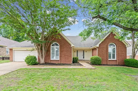 810 N Walnut Bend Rd, Cordova, TN 38018