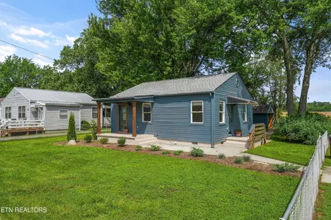 1025 Cherry St, Alcoa, TN 37701