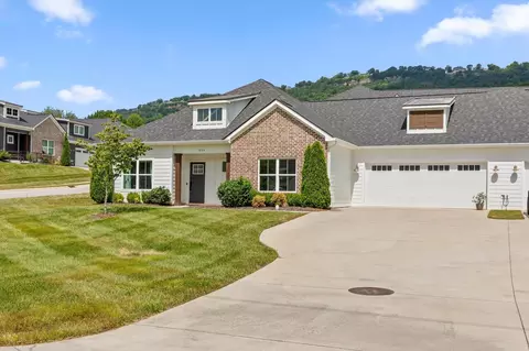 804 Wellstone Dr, Chattanooga, TN 37405