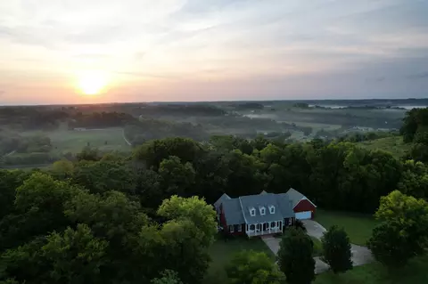 2852 New Highway 7, Santa Fe, TN 38482