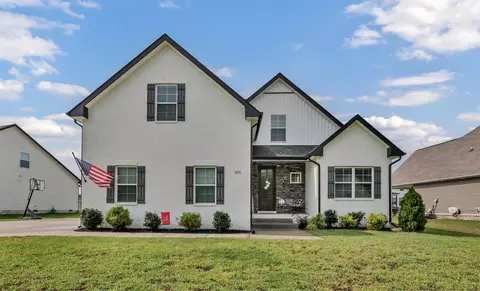 1115 Chagford Dr, Clarksville, TN 37043