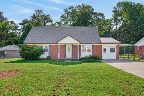 322 Plantation Dr, Clarksville, TN 37042