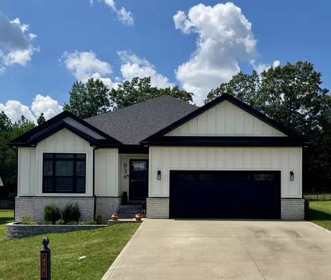 836 Jersey Dr, Clarksville, TN 37043