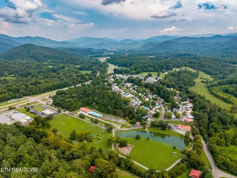 449 Mountain Thrush Dr, Townsend, TN 37882 photo 29