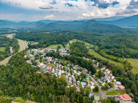 449 Mountain Thrush Dr, Townsend, TN 37882 photo 28