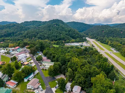 449 Mountain Thrush Dr, Townsend, TN 37882 photo 16