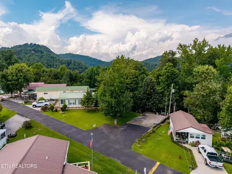 449 Mountain Thrush Dr, Townsend, TN 37882 photo 10