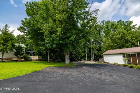 449 Mountain Thrush Dr, Townsend, TN 37882 photo 2