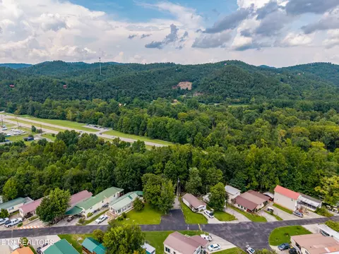 449 Mountain Thrush Dr, Townsend, TN 37882 photo 14
