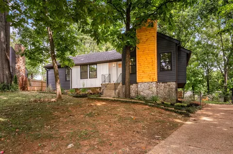 304 Sunrise Cir, Mount Juliet, TN 37122