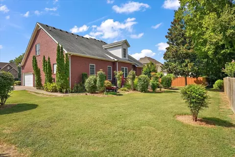 Exterior - 2925 Schoolside St, Murfreesboro, TN 37128 photo 7 of 8