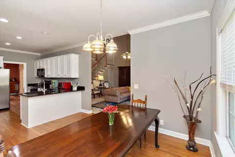 Dining - 2925 Schoolside St, Murfreesboro, TN 37128 photo 4 of 4
