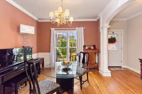 Dining - 2925 Schoolside St, Murfreesboro, TN 37128 photo 2 of 4