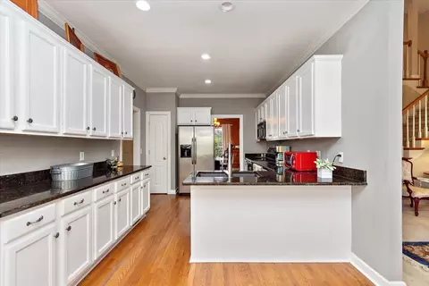 Kitchen - 2925 Schoolside St, Murfreesboro, TN 37128 photo 1 of 4