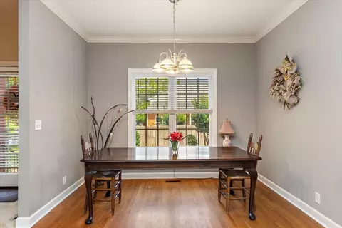 Dining - 2925 Schoolside St, Murfreesboro, TN 37128 photo 3 of 4