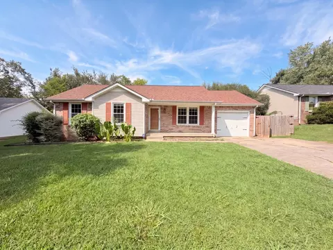 1227 Crystal Dr, Clarksville, TN 37042