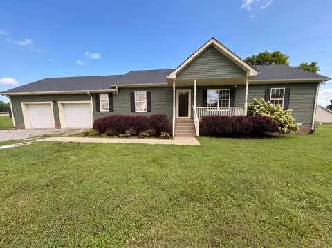 610 W Harper Rd, Portland, TN 37148