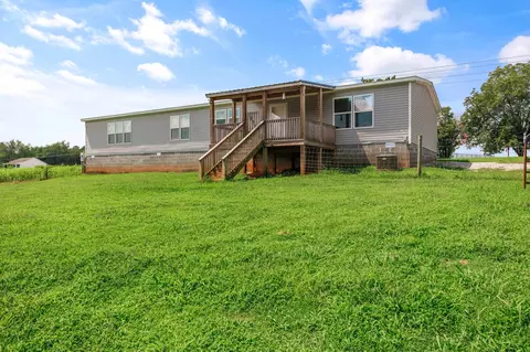 Exterior - 2139 Morrison Viola Rd, Morrison, TN 37357 photo 7 of 8