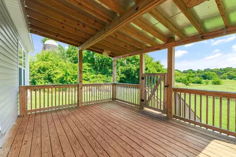 Exterior - 2139 Morrison Viola Rd, Morrison, TN 37357 photo 2 of 8