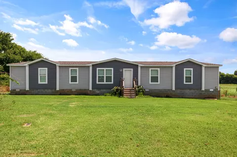 Exterior - 2139 Morrison Viola Rd, Morrison, TN 37357 photo 4 of 8