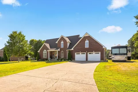 Exterior - 2053 Hickory Dr, Springfield, TN 37172 photo 2 of 12