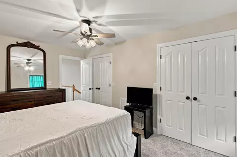 Bedroom - 2053 Hickory Dr, Springfield, TN 37172 photo 4 of 6