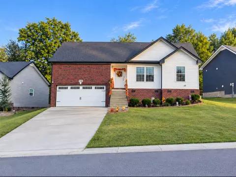 1132 Racker Dr, Clarksville, TN 37043