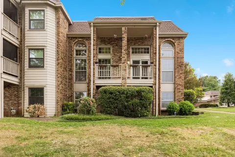 401 Bowling Ave #17, Nashville, TN 37205