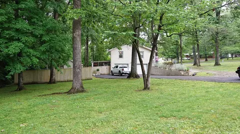 Exterior - 100 Canary Dr, Dickson, TN 37055 photo 13 of 17