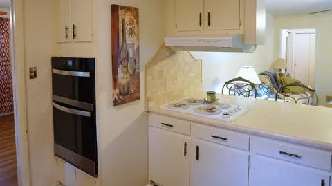 Kitchen - 100 Canary Dr, Dickson, TN 37055 photo 4 of 5