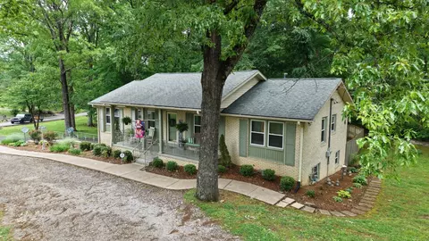 Exterior - 100 Canary Dr, Dickson, TN 37055 photo 7 of 17
