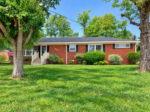 1117 Peninsula Dr, Gallatin, TN 37066