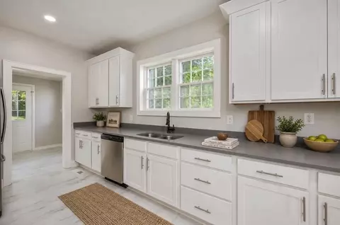 414 College St, Portland, TN 37148