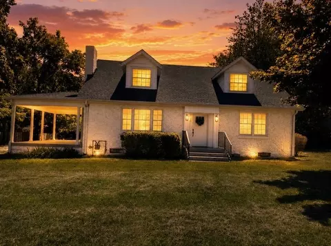 414 College St, Portland, TN 37148