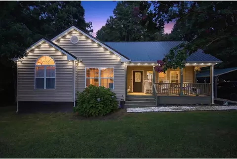 293 Morris Dr, Tracy City, TN 37387