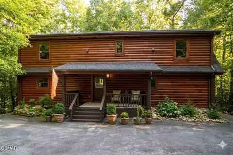 1903 Waters End Rd, Walland, TN 37886