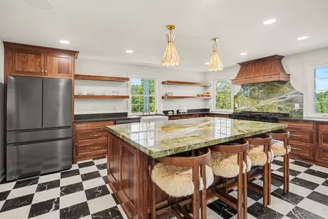 Kitchen - 1330 Ridge Rd, Dickson, TN 37055 photo 3 of 4