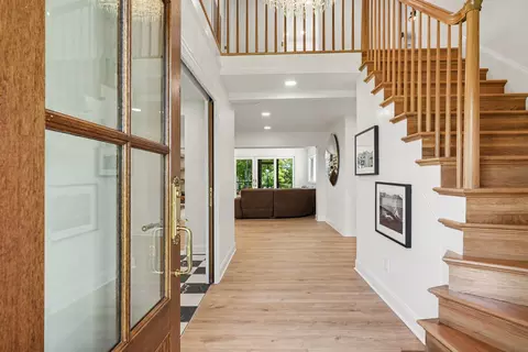 Entry Way - 1330 Ridge Rd, Dickson, TN 37055 photo 1 of 2