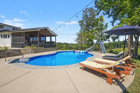 Exterior - 1330 Ridge Rd, Dickson, TN 37055 photo 5 of 11