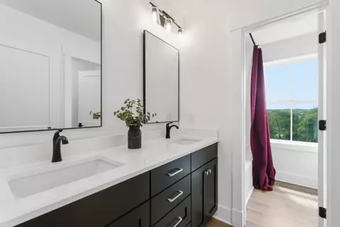 Bath - 478 Allisona Rd, Eagleville, TN 37060 photo 6 of 7
