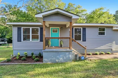711 W James Ave, Rossville, GA 30741