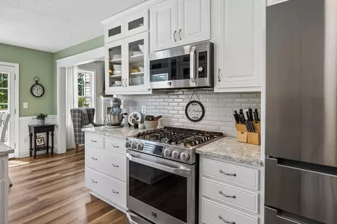 Kitchen - 943 Beechcroft Rd, Spring Hill, TN 37174 photo 3 of 3