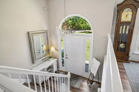 Entry Way - 943 Beechcroft Rd, Spring Hill, TN 37174 photo 4 of 5