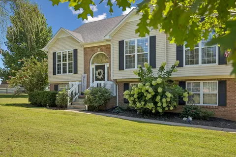 Exterior - 943 Beechcroft Rd, Spring Hill, TN 37174 photo 2 of 47