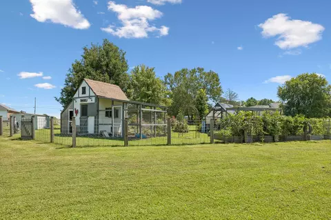 Exterior - 943 Beechcroft Rd, Spring Hill, TN 37174 photo 37 of 47