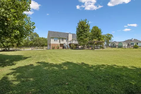 Exterior - 943 Beechcroft Rd, Spring Hill, TN 37174 photo 36 of 47